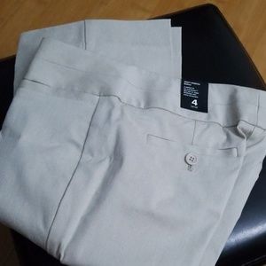 *Brand New* The Limited Exact Stretch Bootcut Pant